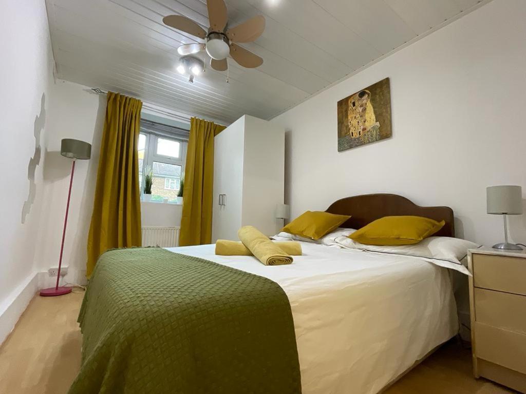 Cosy Flat Close To East Finchley Station Λονδίνο Εξωτερικό φωτογραφία