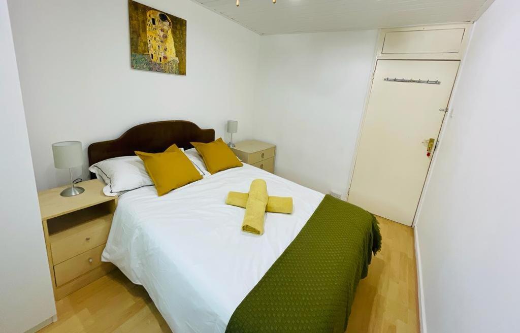 Cosy Flat Close To East Finchley Station Λονδίνο Εξωτερικό φωτογραφία